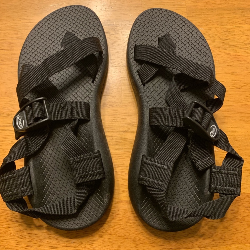 BRAND NEW never worn Chaco’s